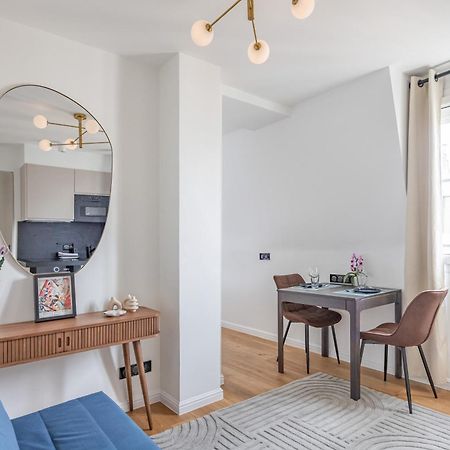 Luxurious Flat In The Center Apartment Paris Bagian luar foto